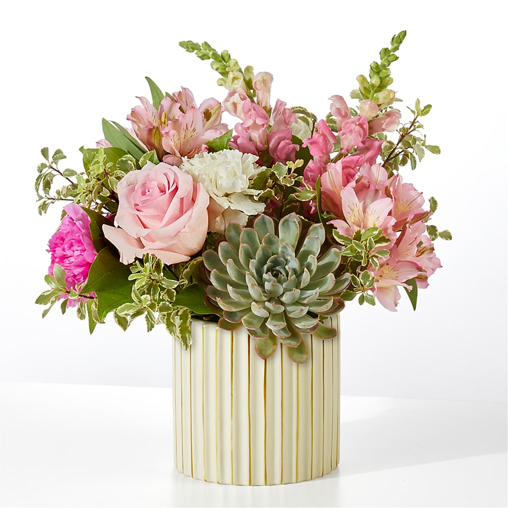 Magenta Musings Bouquet – SIXTO'S FLOWER SHOP, Union City NJ