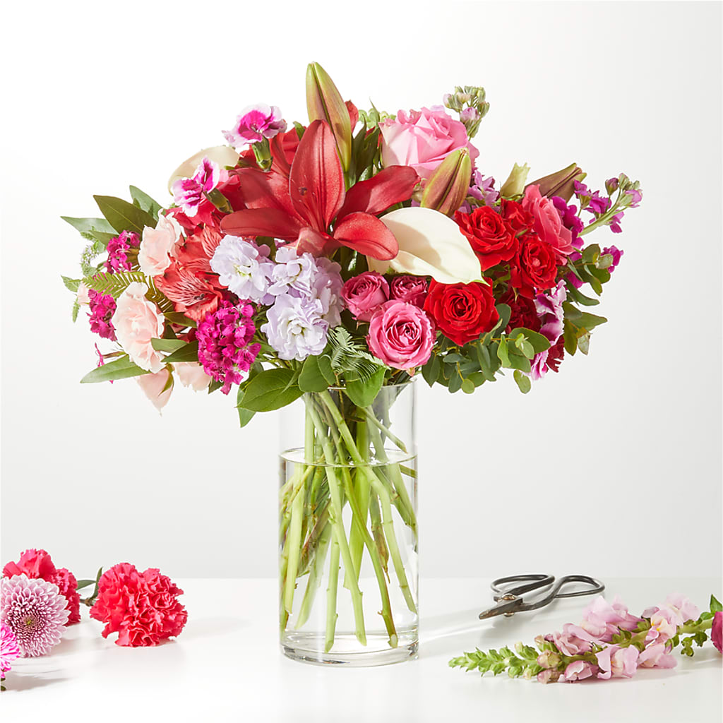 Swooning Over You - A Luxury Florist Original – SIXTO'S FLOWER SHOP, Union City NJ
