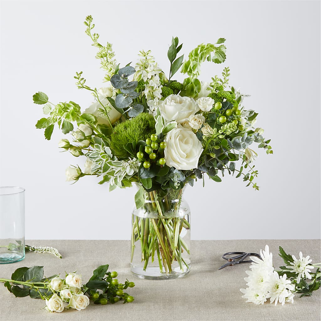 Irish Garden - A Florist Original – SIXTO'S FLOWER SHOP, Union City NJ