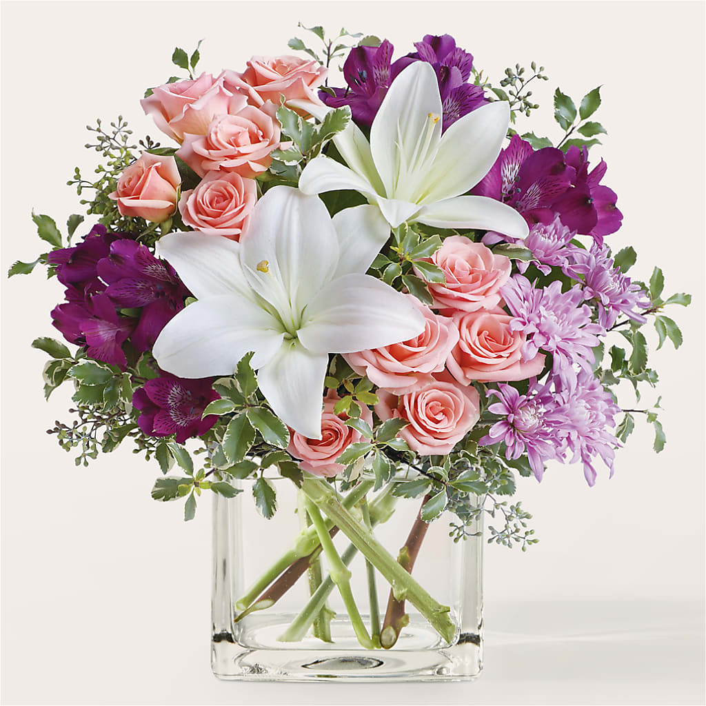 Mani Pedi Bouquet – SIXTO'S FLOWER SHOP, Union City NJ
