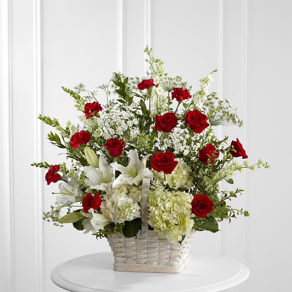 In Loving Memory Arrangement – SIXTO'S FLOWER SHOP, Union City NJ