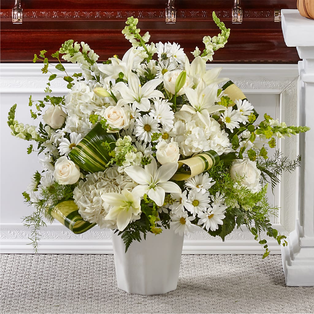 Thoughts of Tranquility Floor Basket – SIXTO'S FLOWER SHOP, Union City NJ