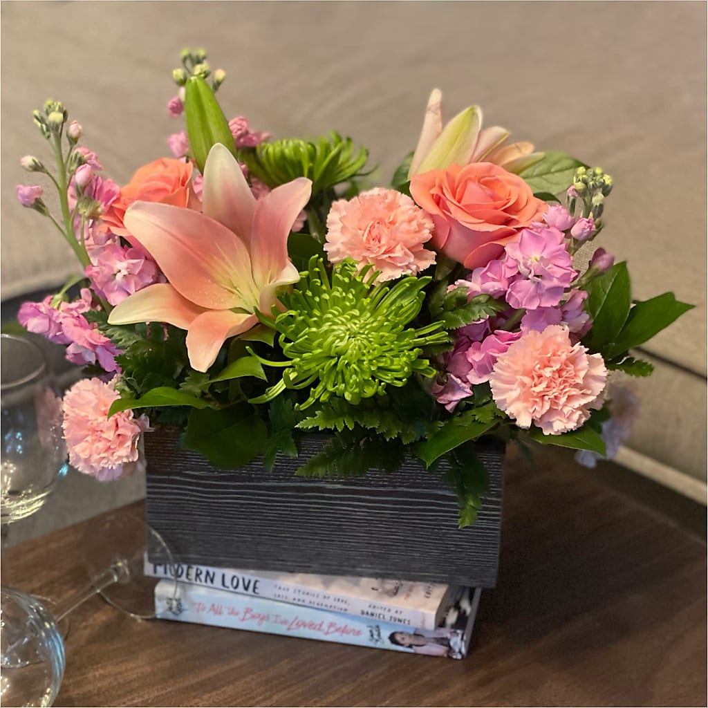 Beautiful Spirit Basket – SIXTO'S FLOWER SHOP, Union City NJ