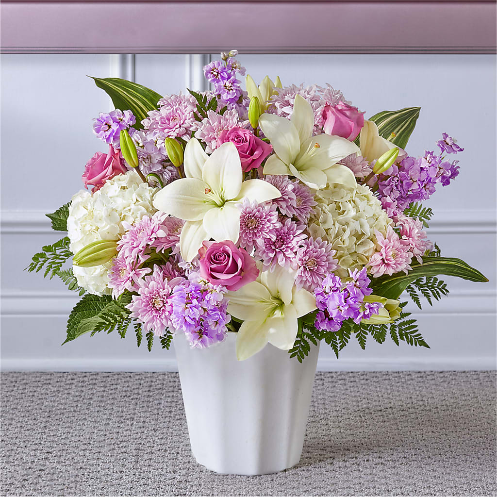 Heaven Sent Floor Basket – SIXTO'S FLOWER SHOP, Union City NJ