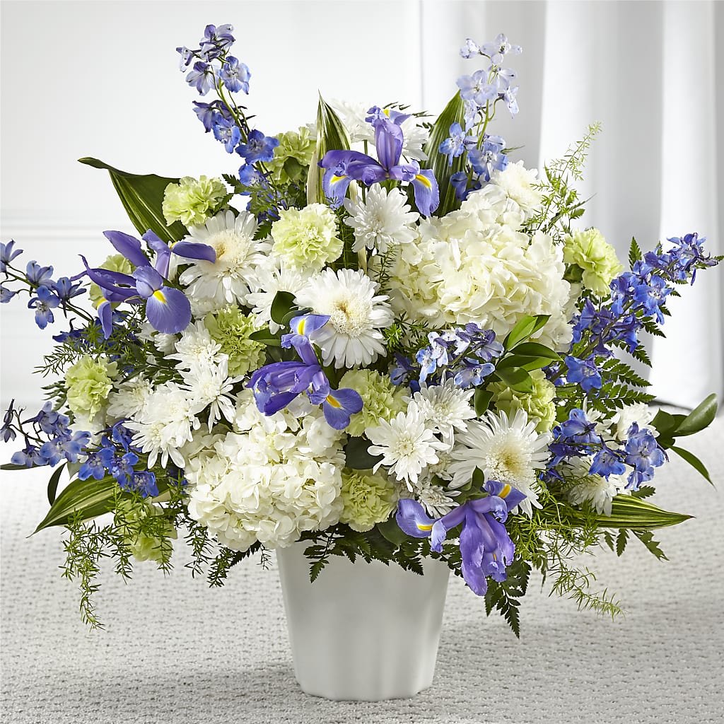 Soft Serenity Floor Basket – SIXTO'S FLOWER SHOP, Union City NJ