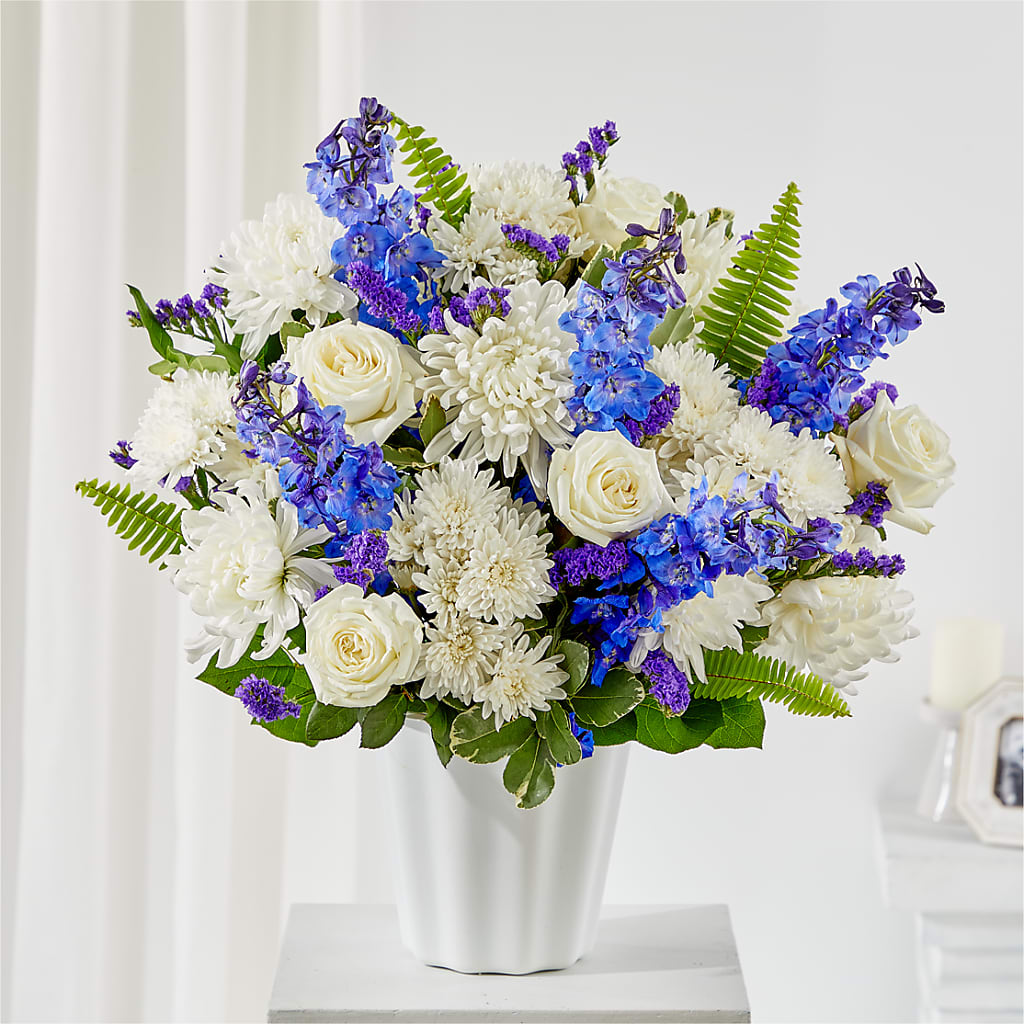 Hold Dear Tabletop Basket – SIXTO'S FLOWER SHOP, Union City NJ