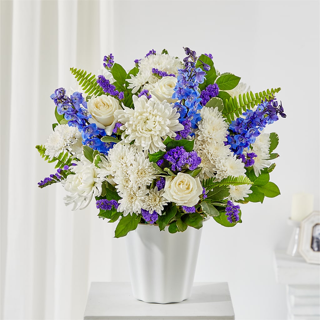 Hold Dear Tabletop Basket – SIXTO'S FLOWER SHOP, Union City NJ