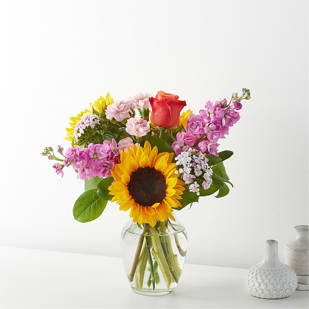 Yellow Brick Road Bouquet – SIXTO'S FLOWER SHOP, Union City NJ
