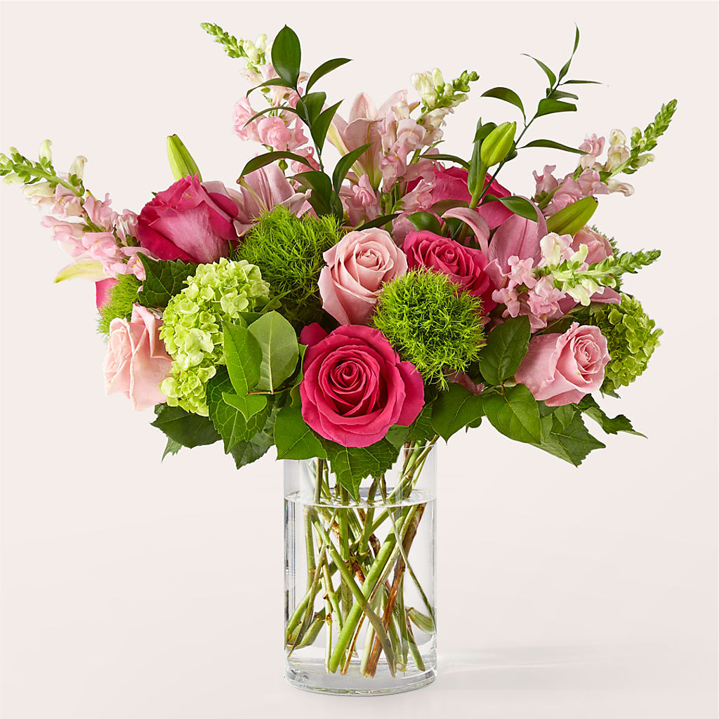Fit for a Queen Luxury Bouquet – SIXTO'S FLOWER SHOP, Union City NJ