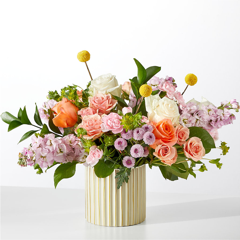 French Market Bouquet with Ivory Vase – SIXTO'S FLOWER SHOP, Union City NJ