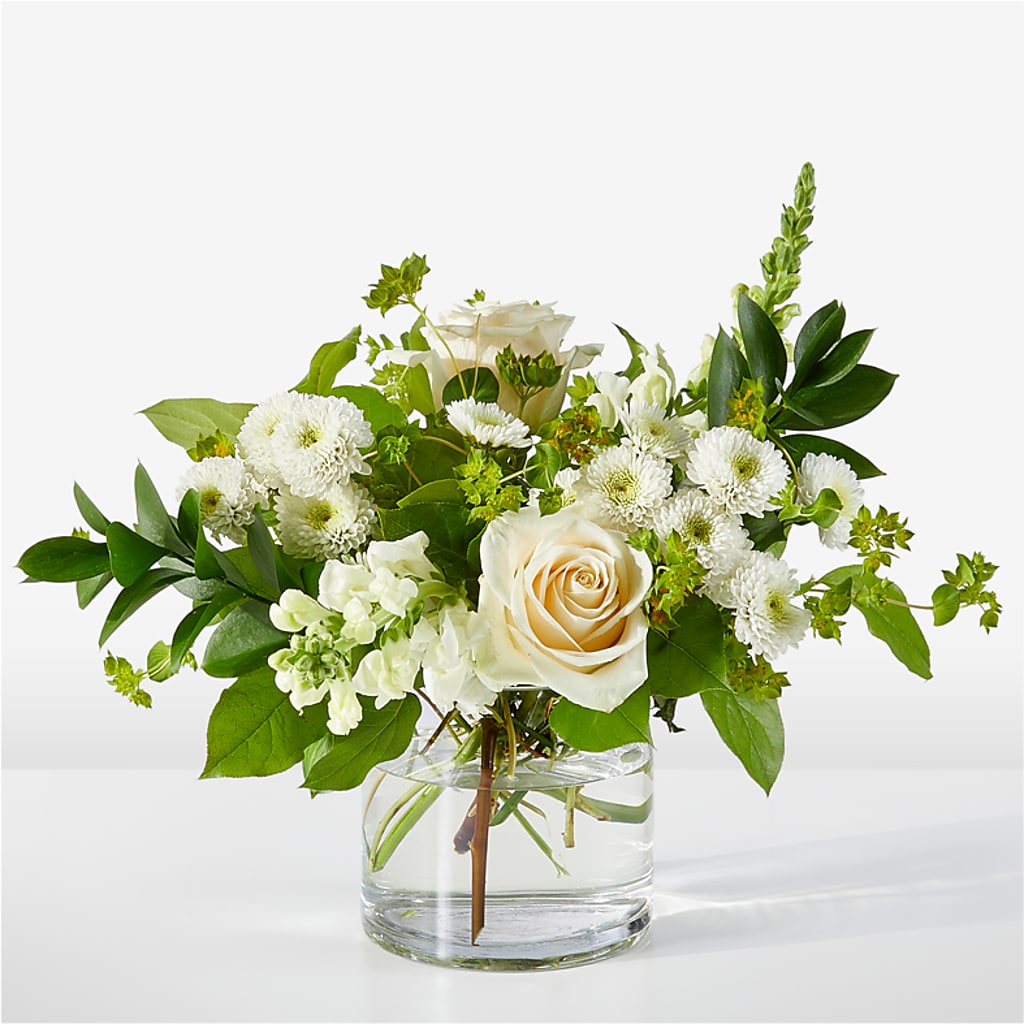 Hint of Vanilla Bouquet – SIXTO'S FLOWER SHOP, Union City NJ