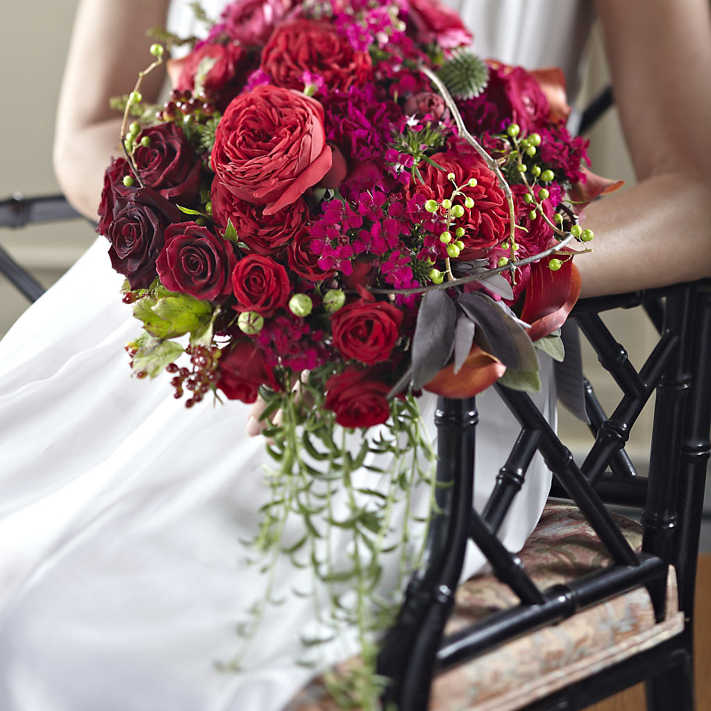 Pure Grace Bouquet – SIXTO'S FLOWER SHOP, Union City NJ