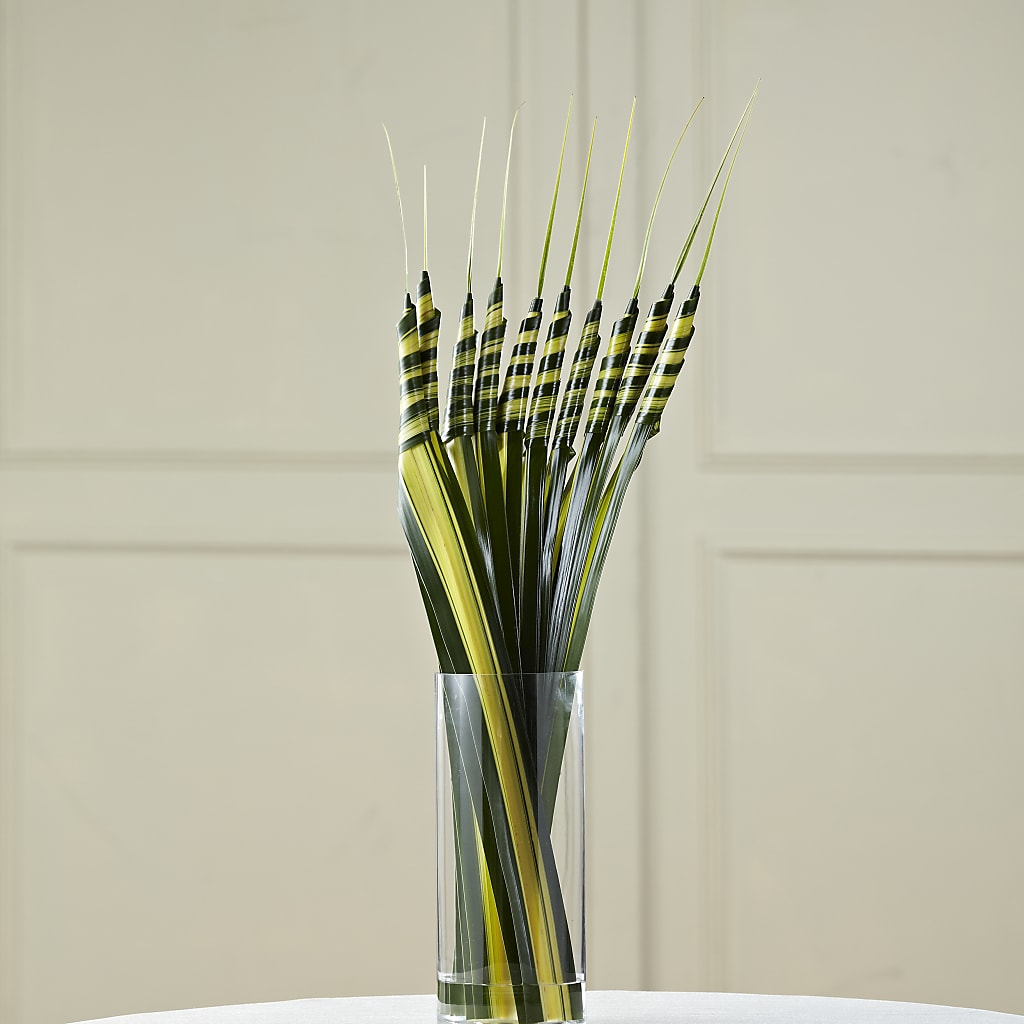 Twisted Hala Bouquet – SIXTO'S FLOWER SHOP, Union City NJ