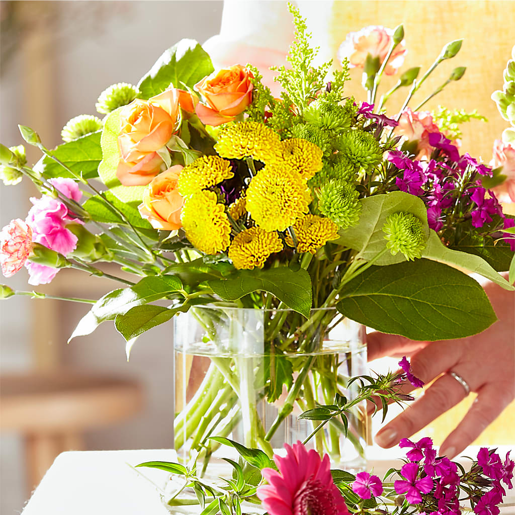 Bold & Bright – A Florist Original – SIXTO'S FLOWER SHOP, Union City NJ