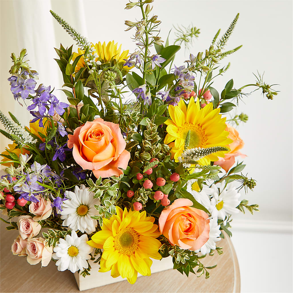 The Good Life Bouquet – SIXTO'S FLOWER SHOP, Union City NJ