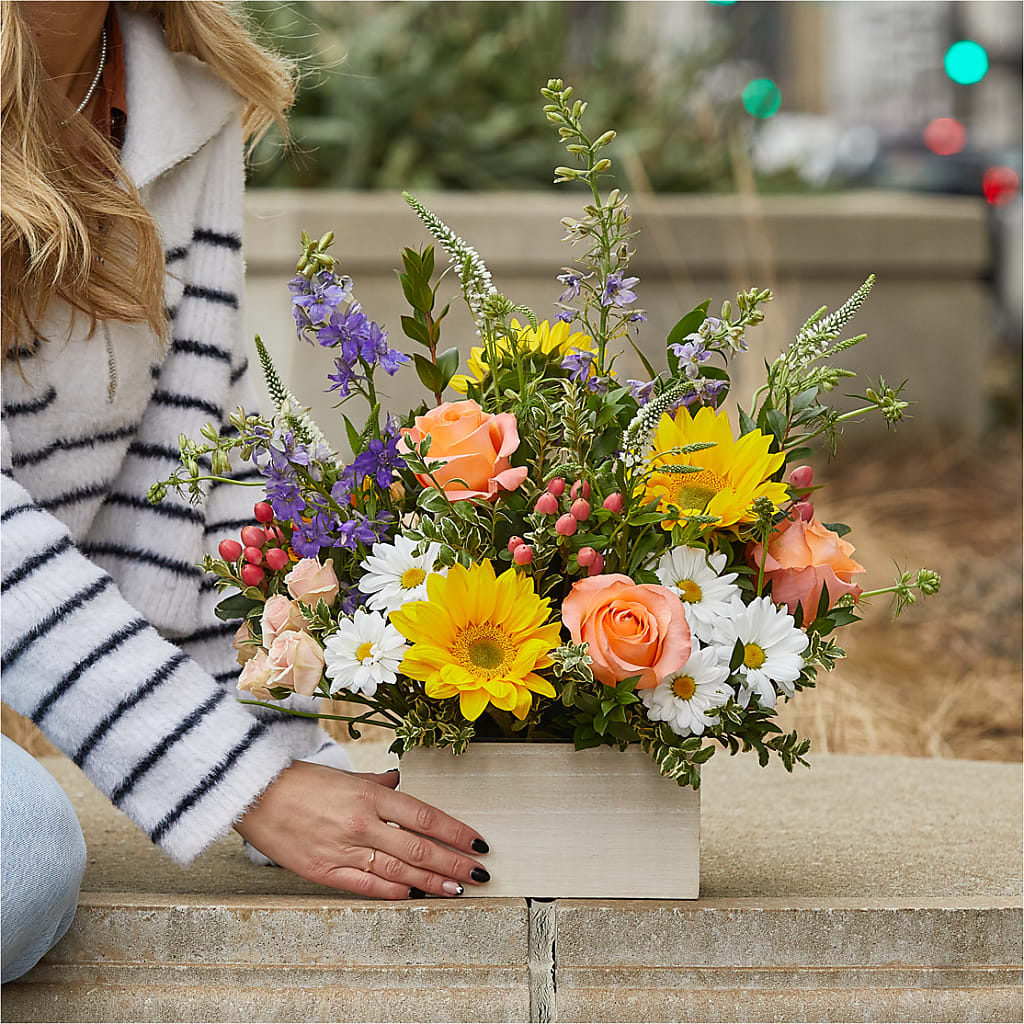 The Good Life Bouquet – SIXTO'S FLOWER SHOP, Union City NJ