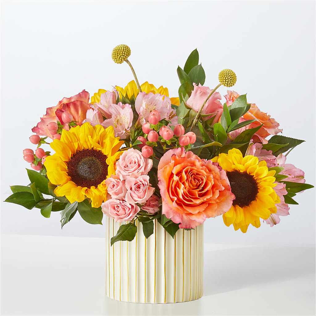 Sun's Out Bouquet – SIXTO'S FLOWER SHOP, Union City NJ