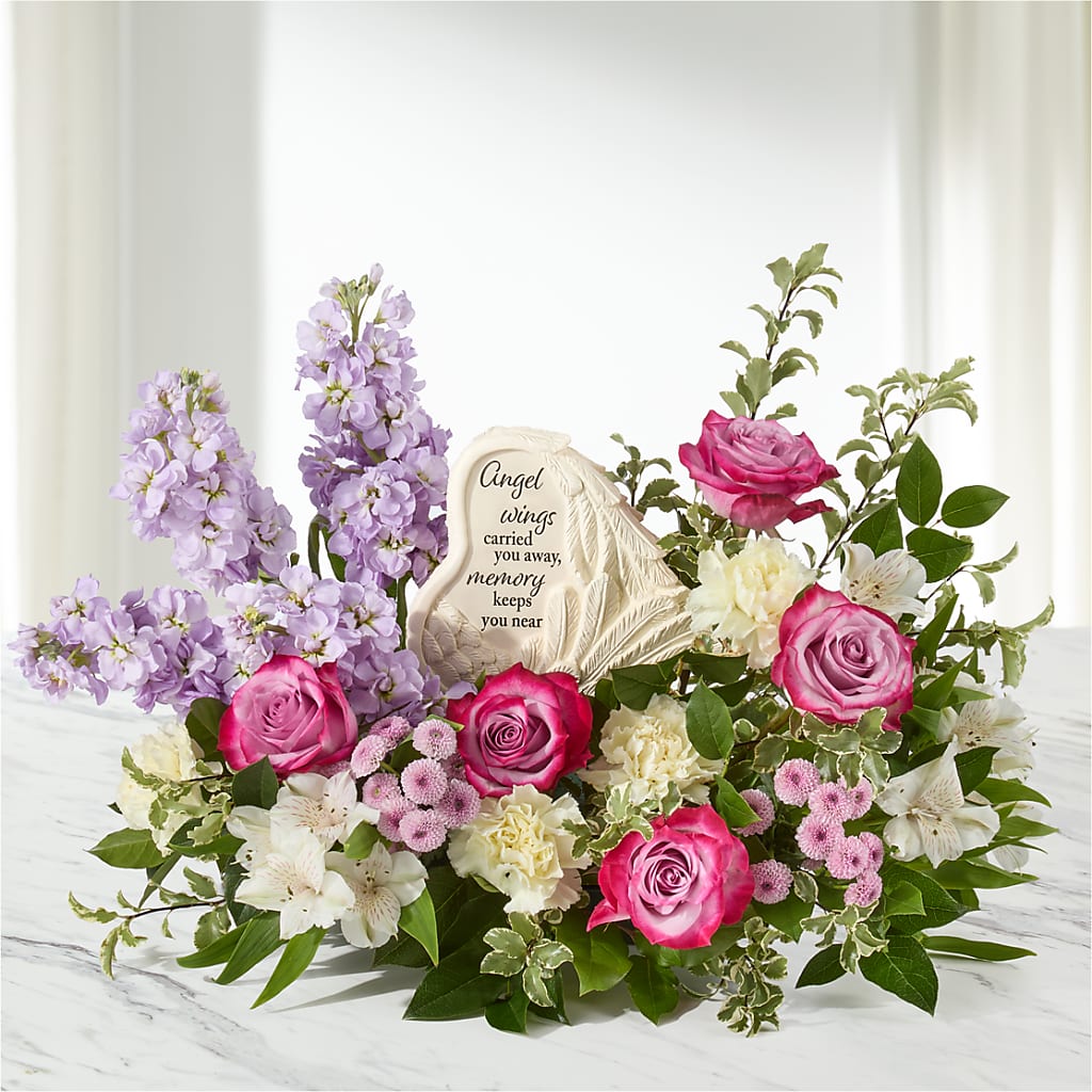 In My Heart Arrangement – SIXTO'S FLOWER SHOP, Union City NJ