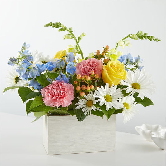 Sun Salutation Box Bouquet – SIXTO'S FLOWER SHOP, Union City NJ