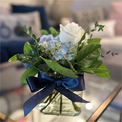Sky Blue Delight Bouquet – SIXTO'S FLOWER SHOP, Union City NJ