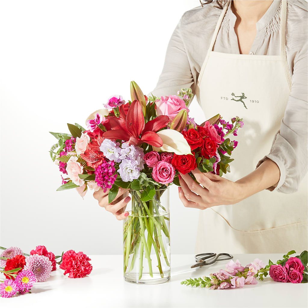 Swooning Over You - A Luxury Florist Original – SIXTO'S FLOWER SHOP, Union City NJ