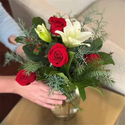 Glittering Lights Bouquet – SIXTO'S FLOWER SHOP, Union City NJ