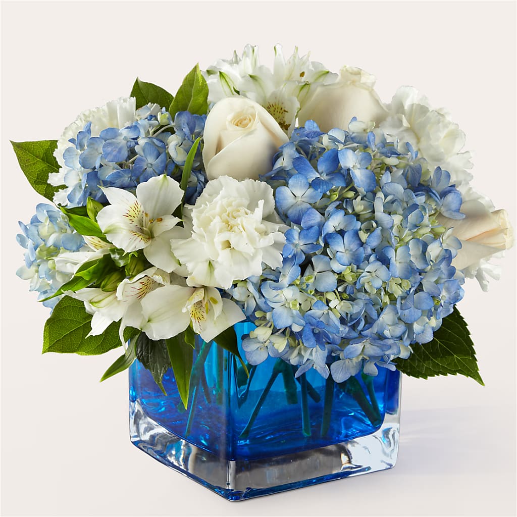 Soothing Waters Bouquet – SIXTO'S FLOWER SHOP, Union City NJ