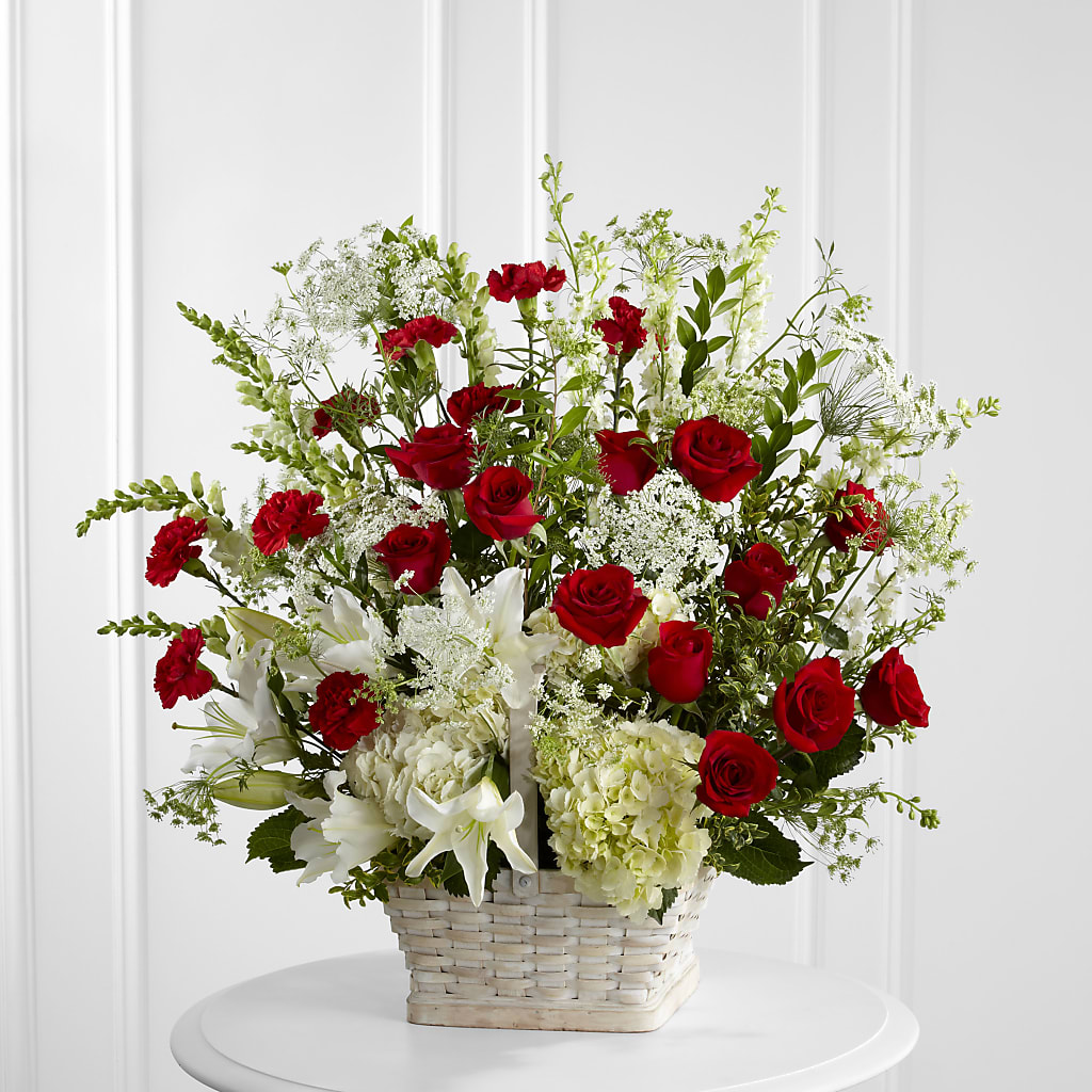 In Loving Memory Arrangement – SIXTO'S FLOWER SHOP, Union City NJ