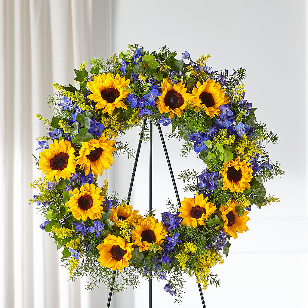 Bright Rays Wreath – SIXTO'S FLOWER SHOP, Union City NJ