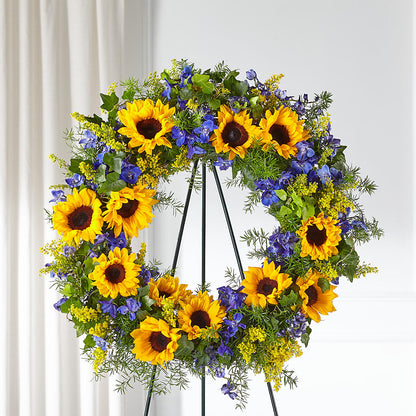 Bright Rays Wreath – SIXTO'S FLOWER SHOP, Union City NJ