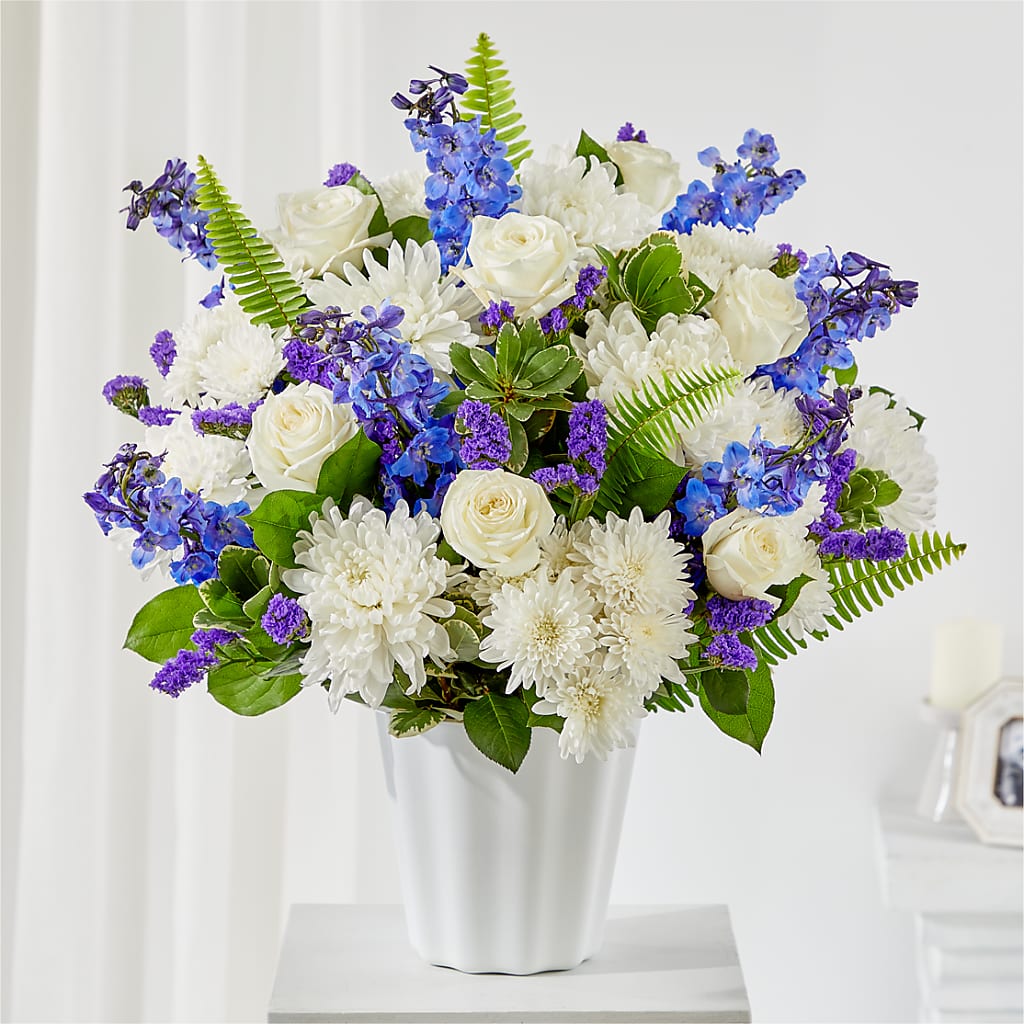 Hold Dear Tabletop Basket – SIXTO'S FLOWER SHOP, Union City NJ