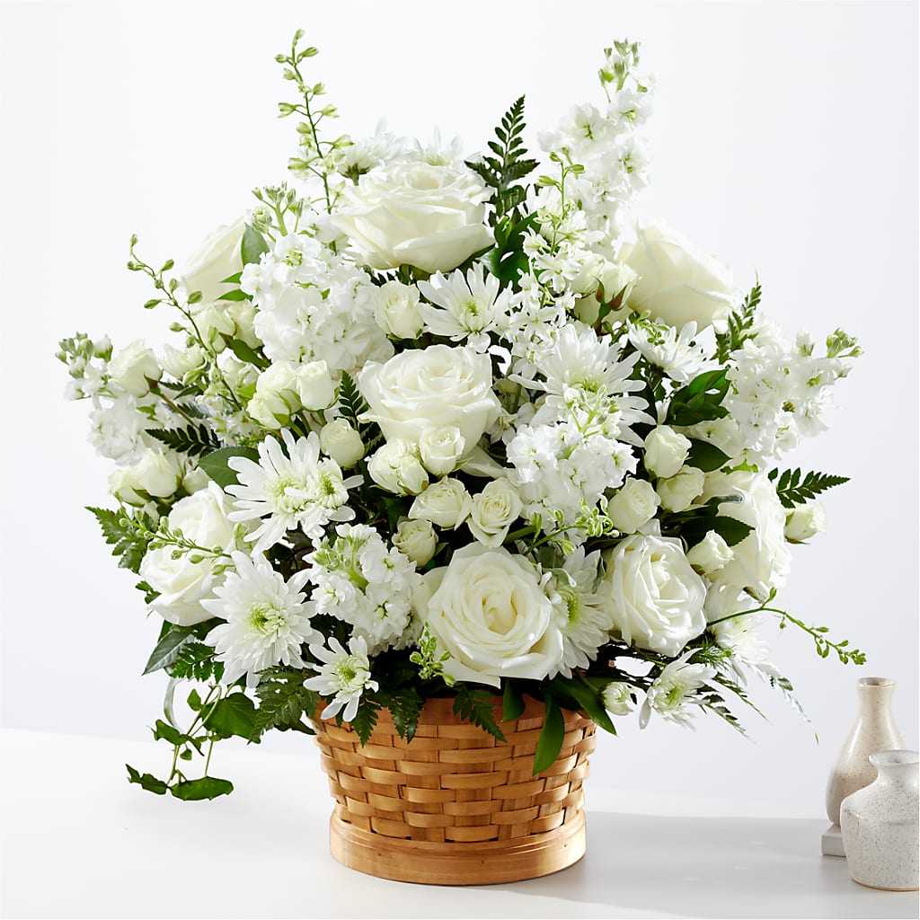 Heartfelt Condolences Arrangement – SIXTO'S FLOWER SHOP, Union City NJ