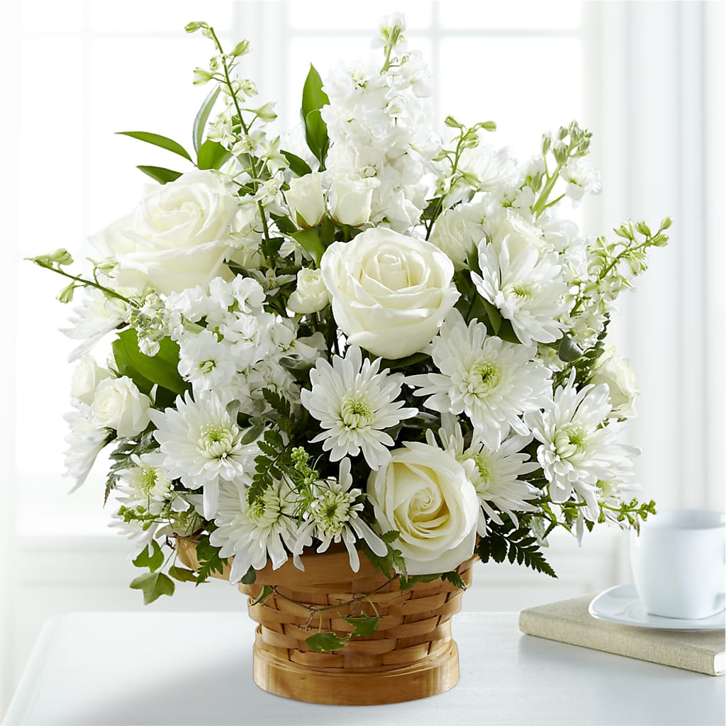 Heartfelt Condolences Arrangement – SIXTO'S FLOWER SHOP, Union City NJ