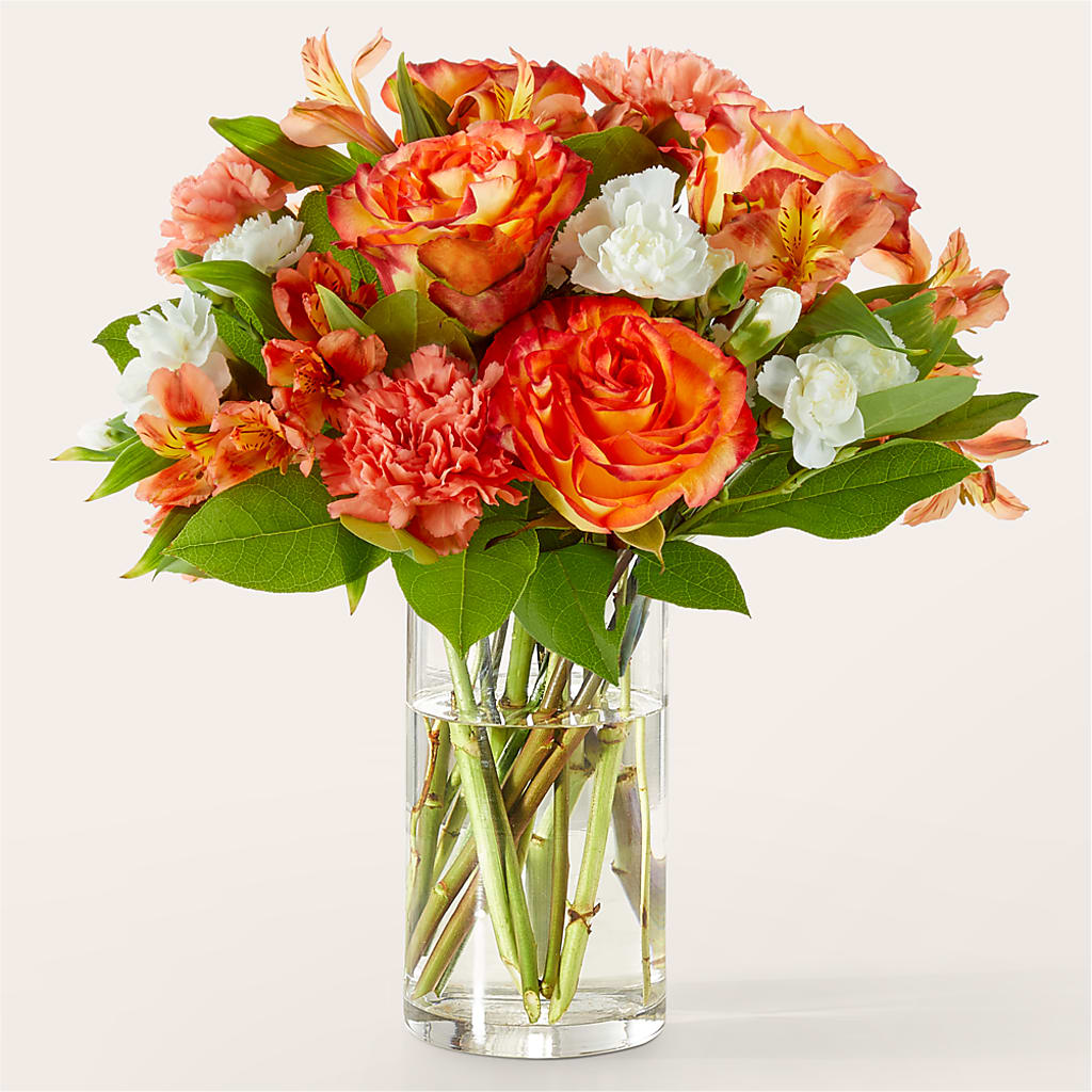 Apricot Glow Bouquet – SIXTO'S FLOWER SHOP, Union City NJ