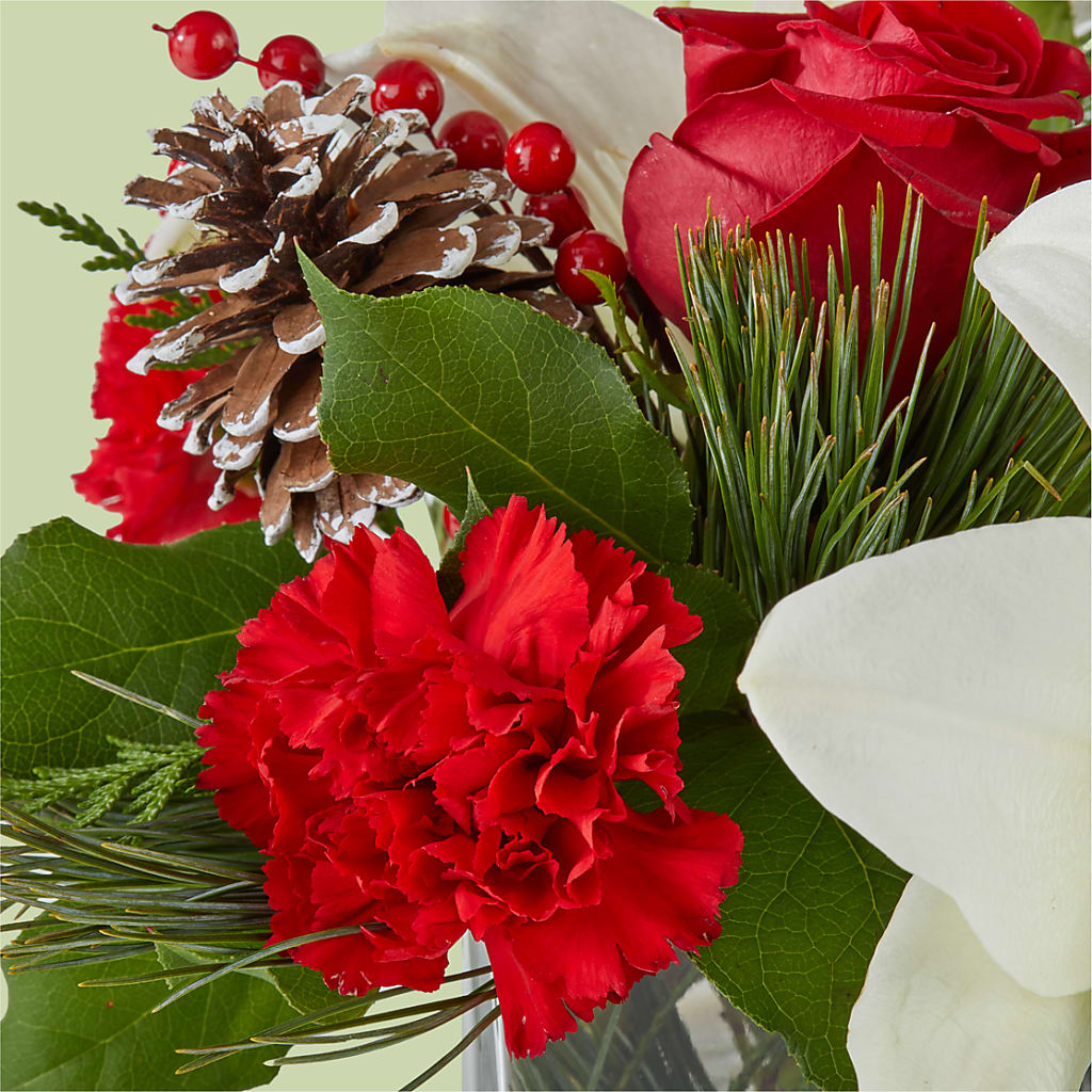 Glistening Icicles Bouquet – SIXTO'S FLOWER SHOP, Union City NJ