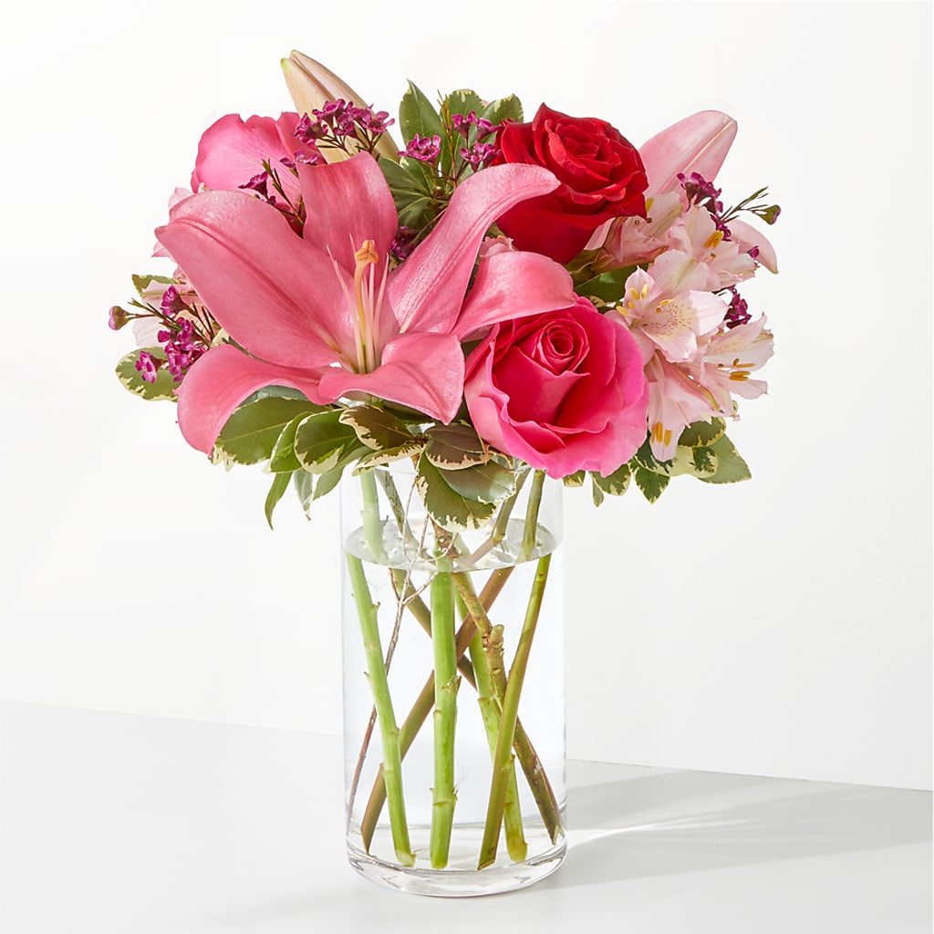 Lucky in Love Bouquet – SIXTO'S FLOWER SHOP, Union City NJ
