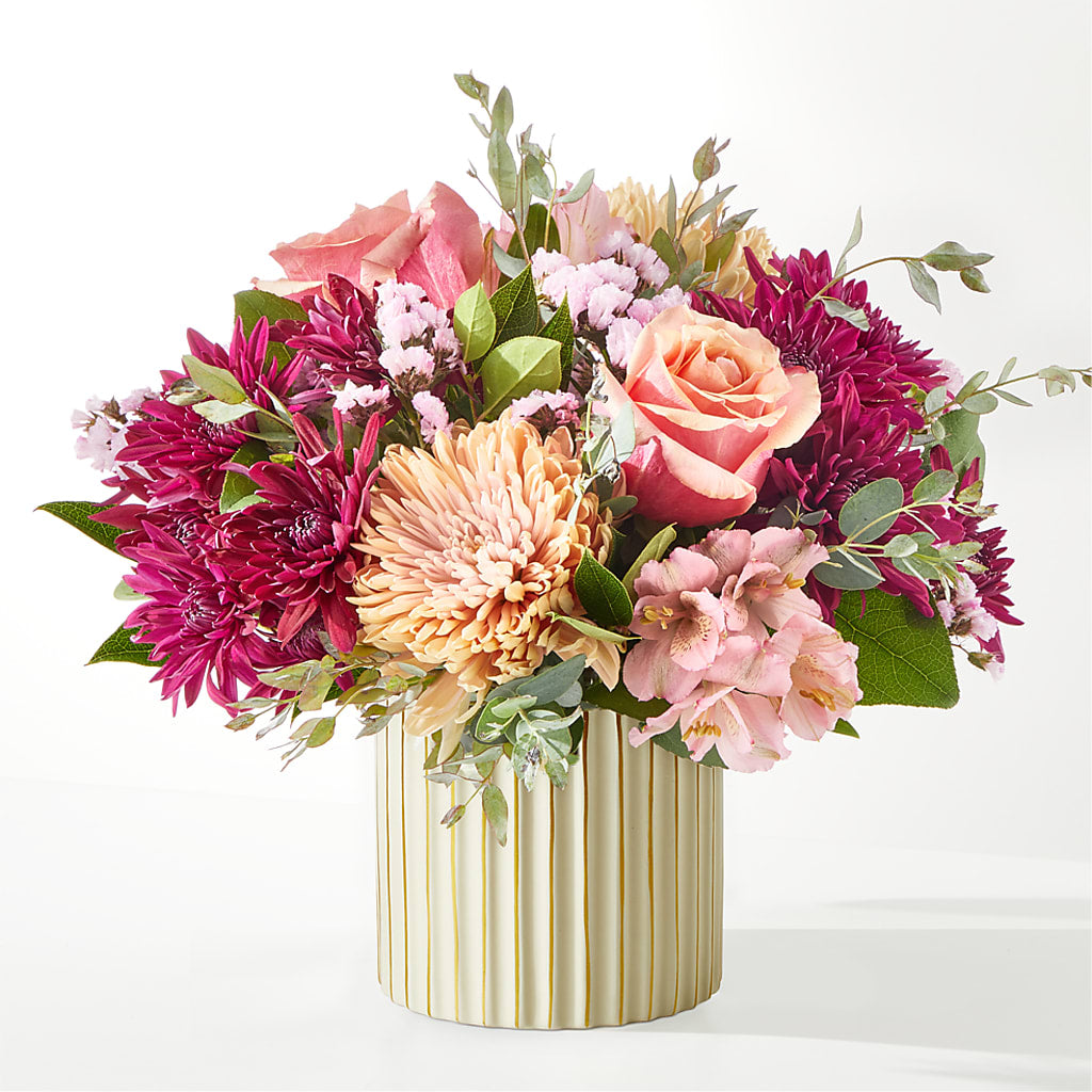Berry Cobbler Bouquet with Ivory Vase – SIXTO'S FLOWER SHOP, Union City NJ