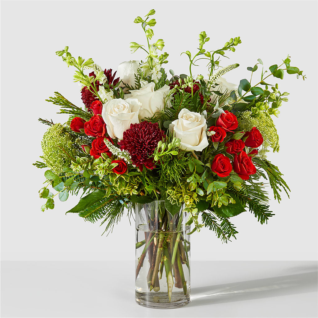 Favorite Traditions Bouquet – SIXTO'S FLOWER SHOP, Union City NJ