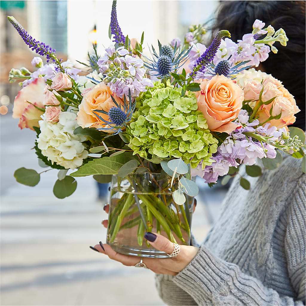 Porch Swing Bouquet – SIXTO'S FLOWER SHOP, Union City NJ