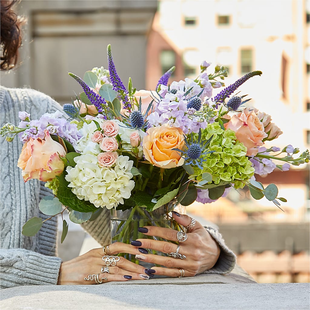 Porch Swing Bouquet – SIXTO'S FLOWER SHOP, Union City NJ
