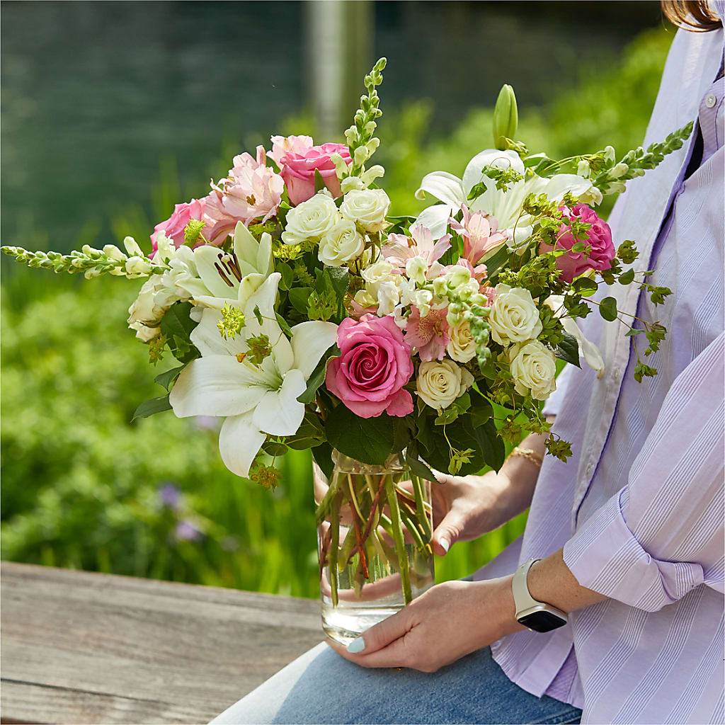 Fondly Bouquet – SIXTO'S FLOWER SHOP, Union City NJ