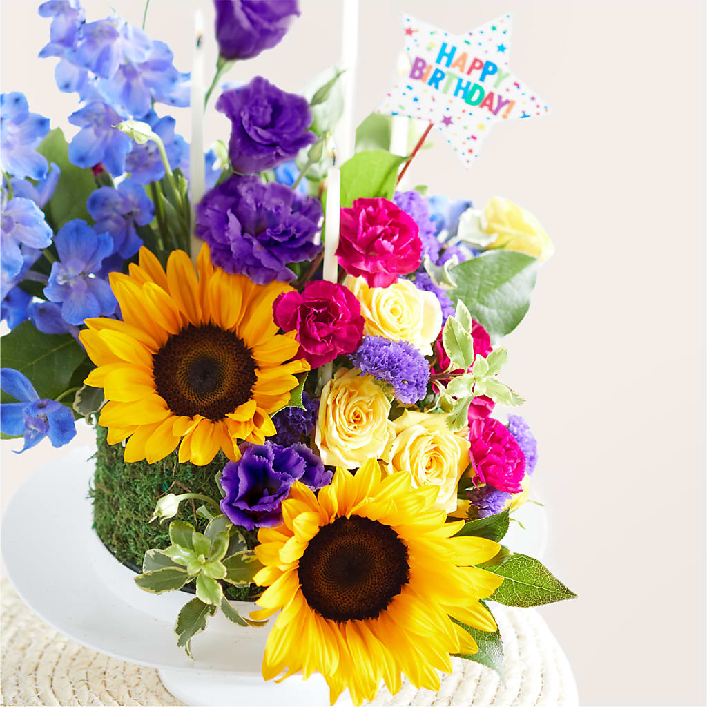 Star of the Day Floral Cake – SIXTO'S FLOWER SHOP, Union City NJ