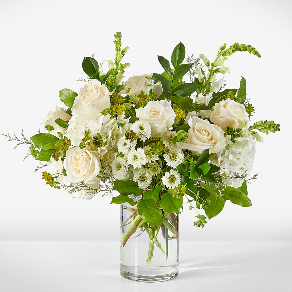 Hint of Vanilla Bouquet – SIXTO'S FLOWER SHOP, Union City NJ