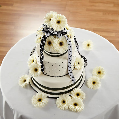 Simple Sophistication Cake Décor – SIXTO'S FLOWER SHOP, Union City NJ