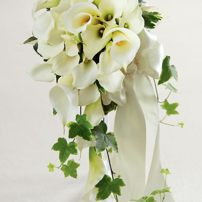 White Chapel Bouquet – SIXTO'S FLOWER SHOP, Union City NJ