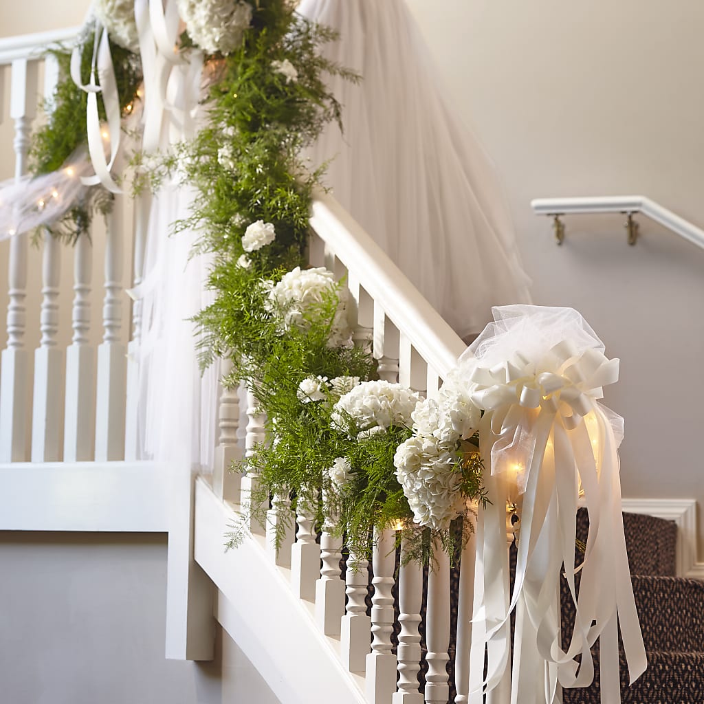 Champagne Dreams Garland – SIXTO'S FLOWER SHOP, Union City NJ